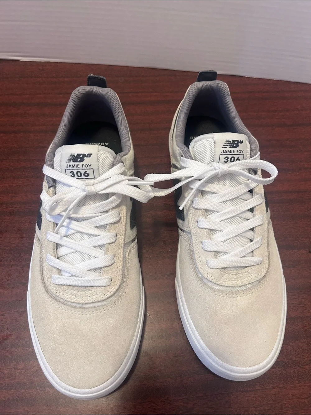 New Balance low top